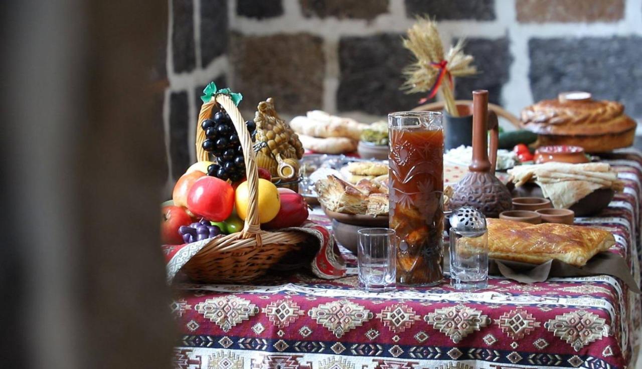 Guesthouse Emma Гюмри Екстериор снимка