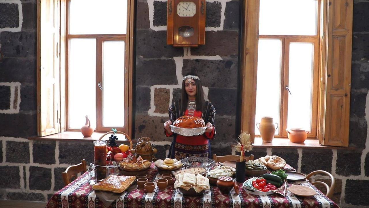 Guesthouse Emma Гюмри Екстериор снимка