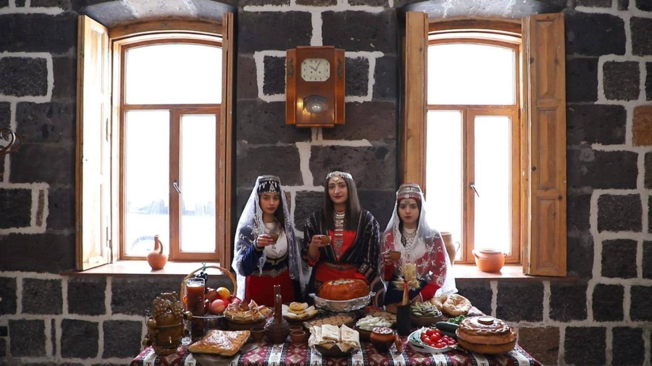 Guesthouse Emma Гюмри Екстериор снимка