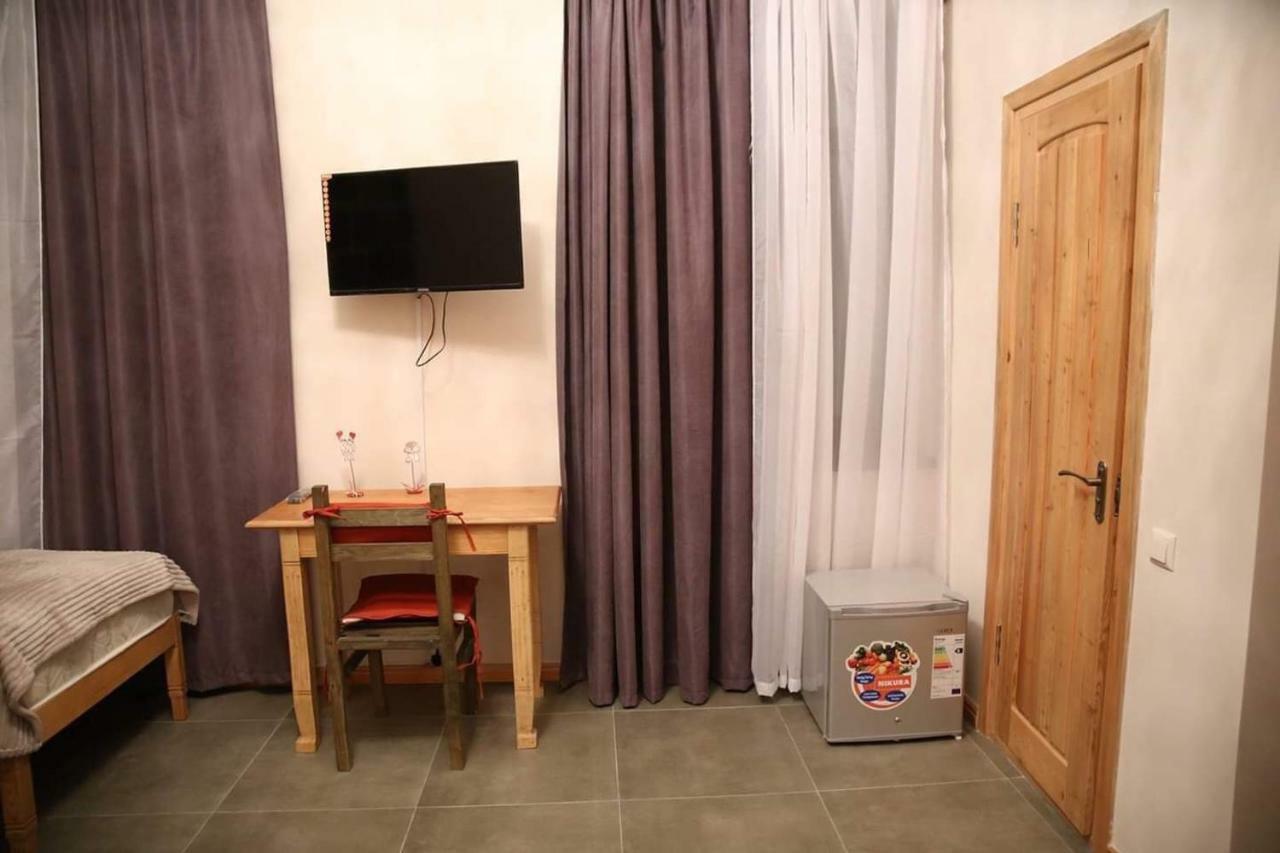 Guesthouse Emma Гюмри Екстериор снимка